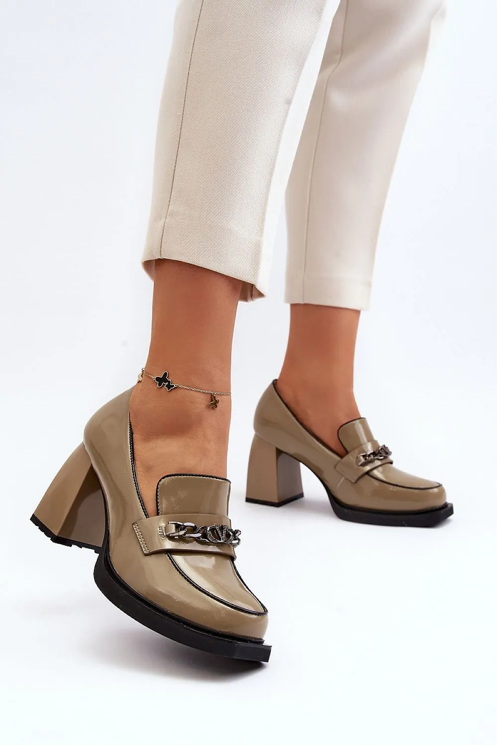 Block heel pumps Step in style